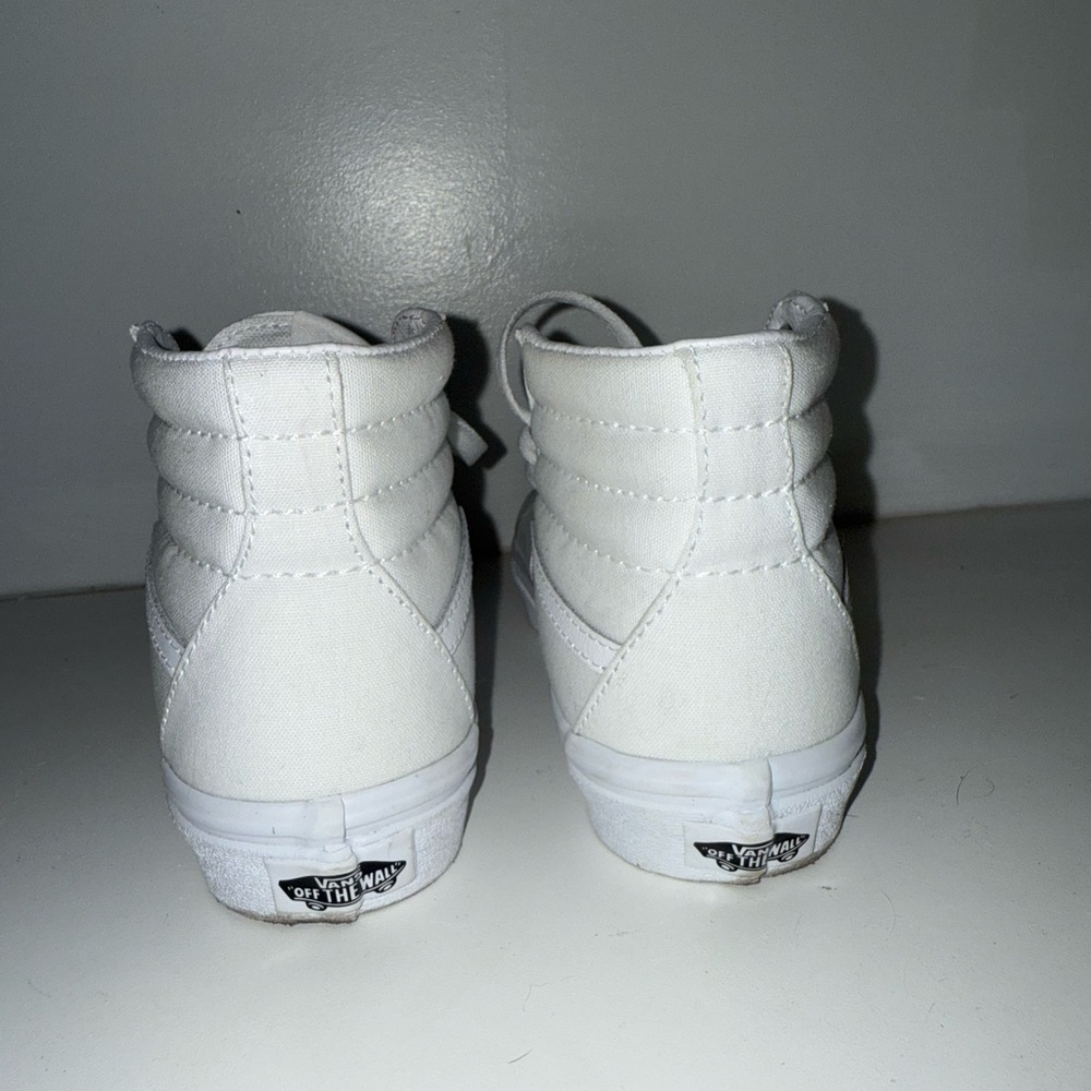 White Vans classic high top Sk8-Hi Shoe The original skate hi-top - Picture 8 of 8